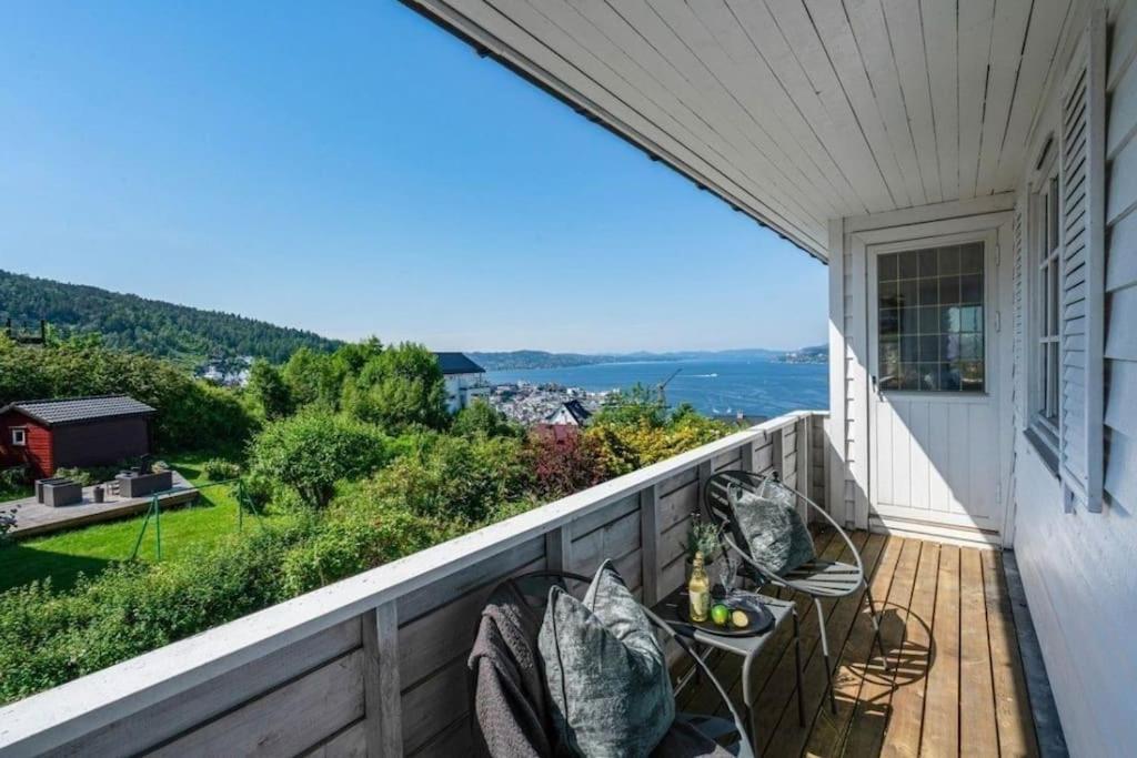 Spacious Villa With View - 5Br - Free Parking - Great Wi-Fi Bergen Exteriér fotografie